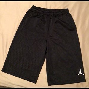 Boy's sports shorts, size Xl
